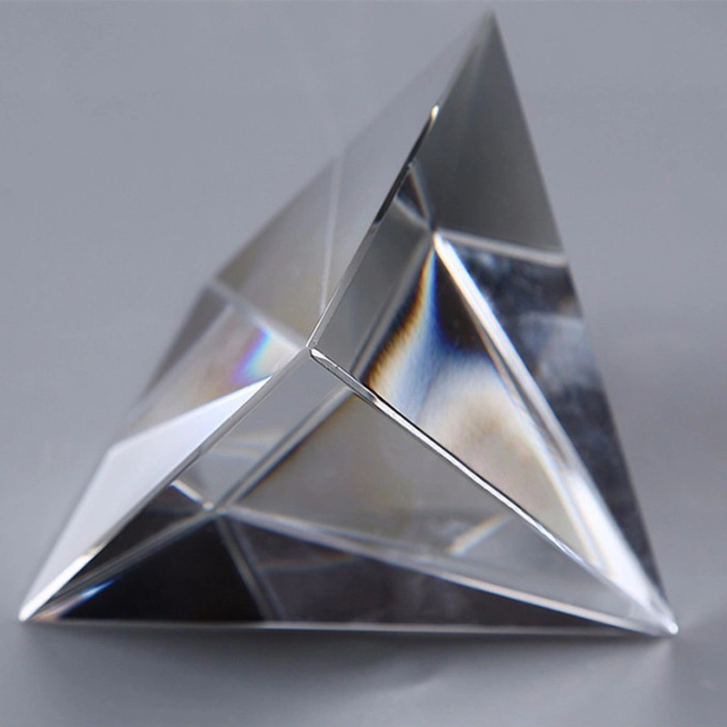 High Quality and Beautiful Transparent Crystal Pyramid